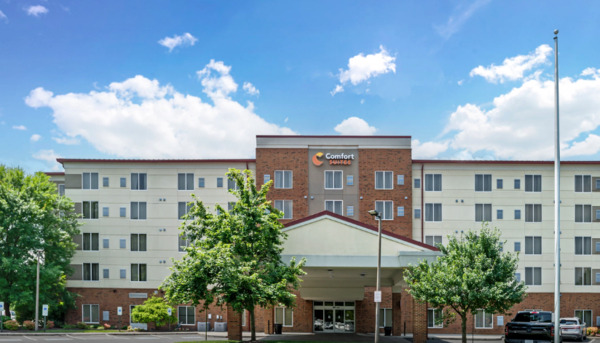 Comfort Suites At Virginia Center Commons