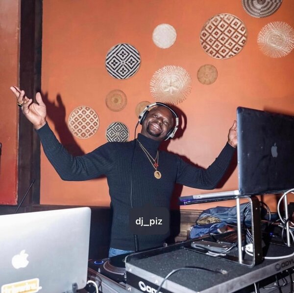 Spare Room Restaurant & Lounge