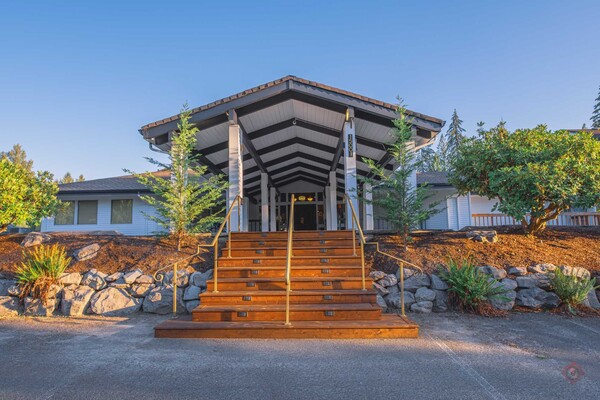 The Cedars Public House