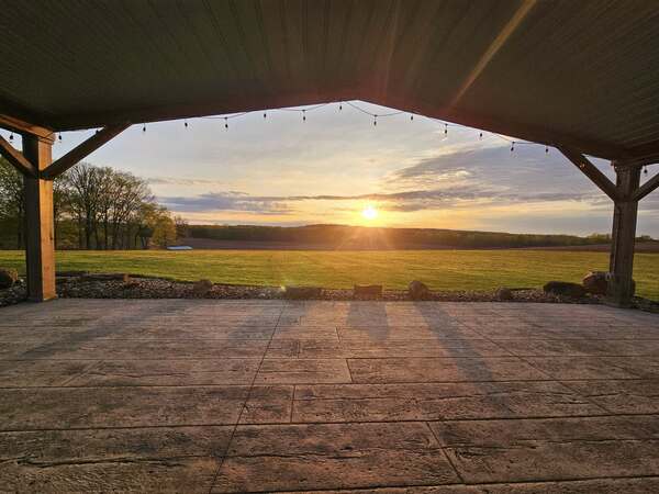 Oak & Ivory Wedding and Event Center