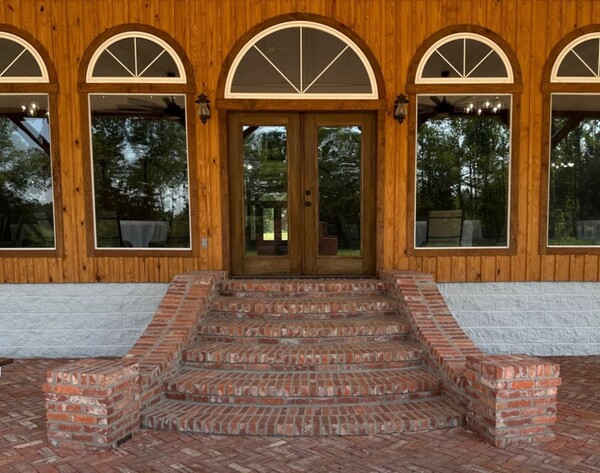 Hawkins Ridge Venue and Wedding Facility