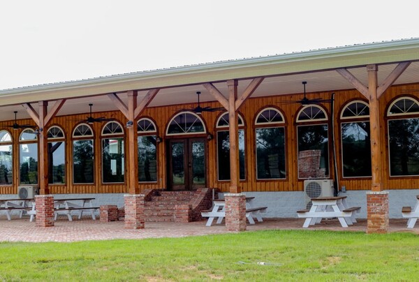 Hawkins Ridge Venue and Wedding Facility