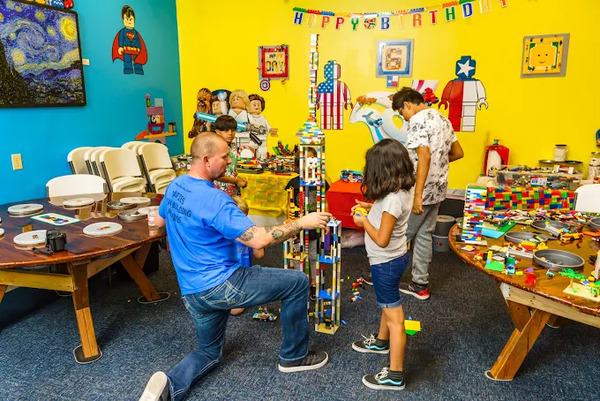 San Antonio Plastic Bricks