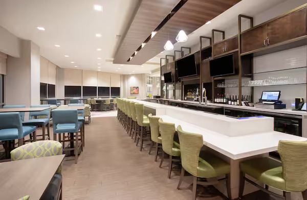 Hilton Garden Inn Omaha Aksarben Village