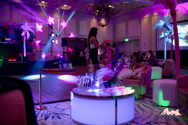 Grove Restaurant, Patio & Ballroom