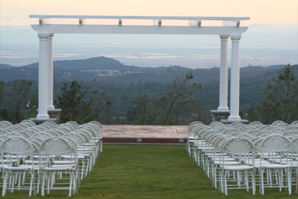 Castello Vista Estate