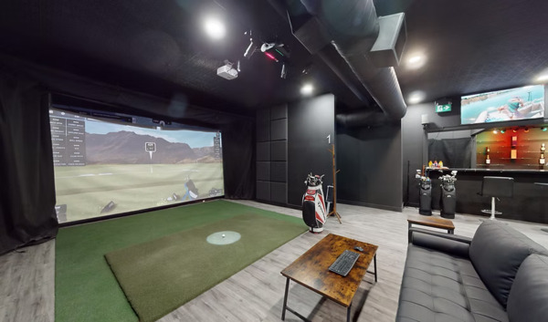 Club X Indoor Golf