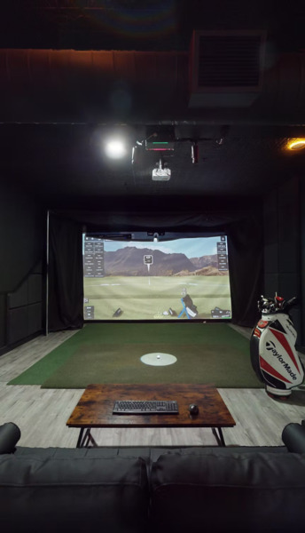 Club X Indoor Golf