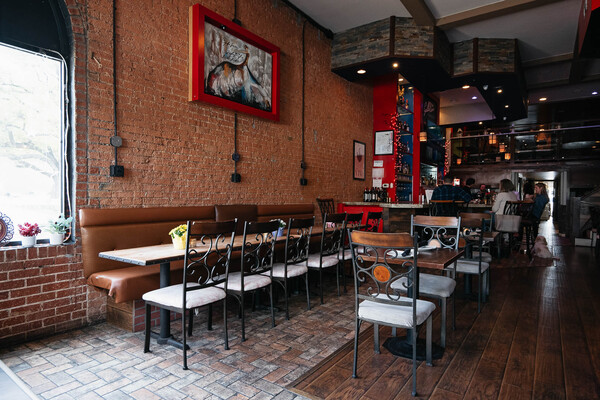 Gallo Nero Italian Bistrol