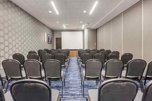 Glo Best Western Mississauga Corporate Centre