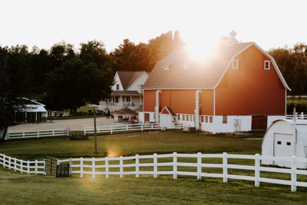 Dellwood Barn Weddings
