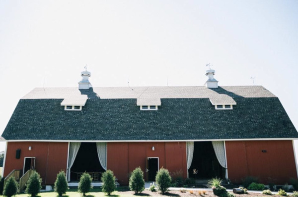 Dellwood Barn Weddings