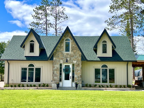 The Saucy Willow Inn & Retreat Centre