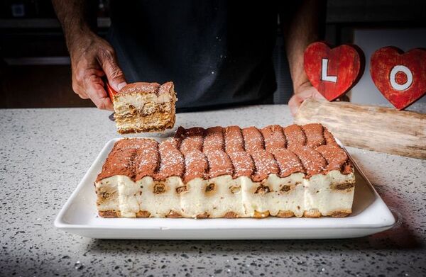 Mom's Pizza Catering