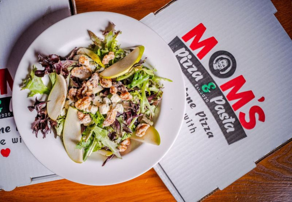 Mom's Pizza Catering