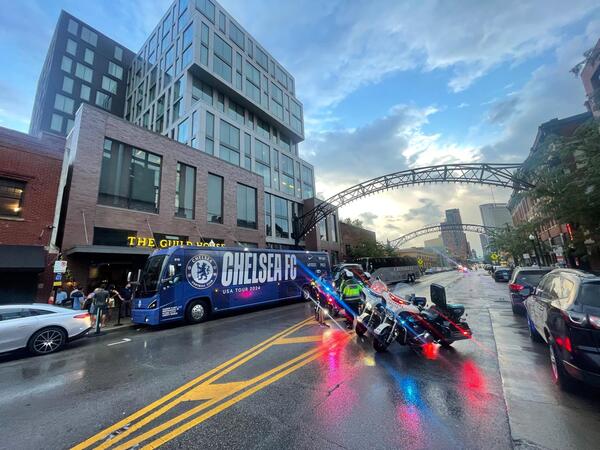 Xpress Elite Chauffeurs | limousine & Black Car Service