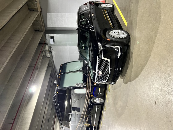 Xpress Elite Chauffeurs | limousine & Black Car Service