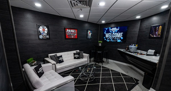 Diamondback Music Hall