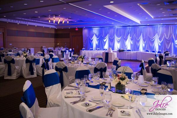 DoubleTree by Hilton Hotel Chicago - Arlington Heights