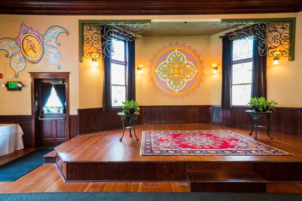 Wilsonville Old Church & Pub