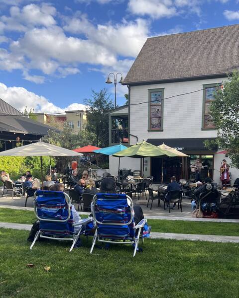 Wilsonville Old Church & Pub