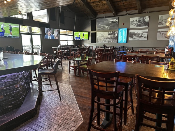 Tucker’s Shuckers Oysters & Tap