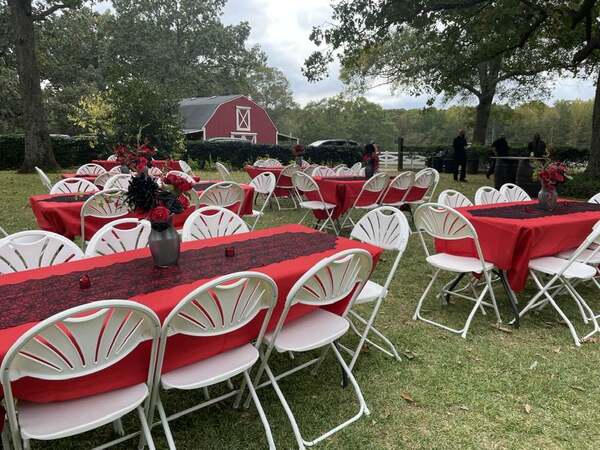 Holcombe's Estate Venue