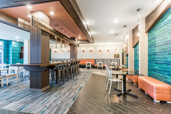 Marina Bay Hotel & Suites