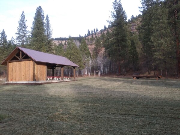 Creekside Campground & Events Venue