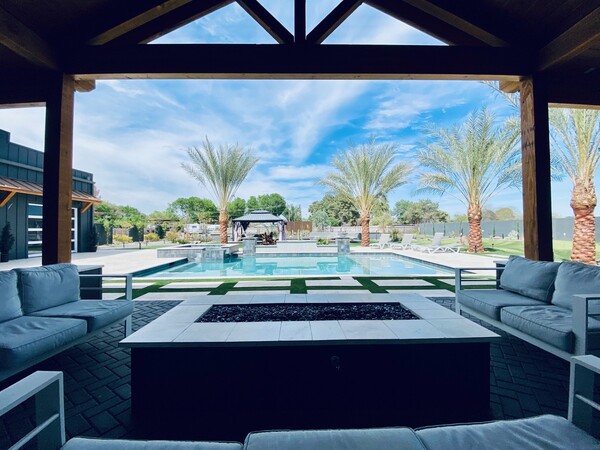 Entertainers Paradise!