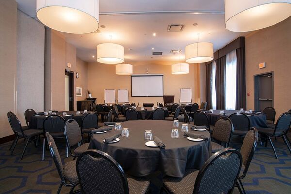 Sandman Signature Edmonton South