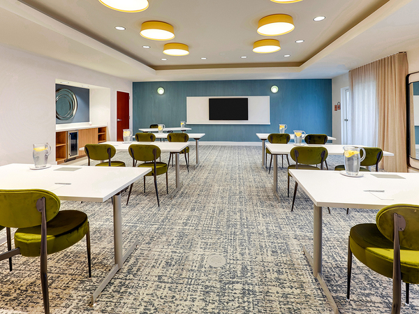 Sonesta Select San Francisco Airport Oyster Point Waterfront