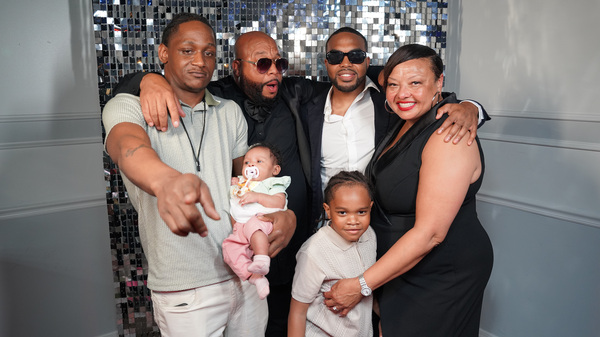 3-2-1 Gotcha! Photo Booth