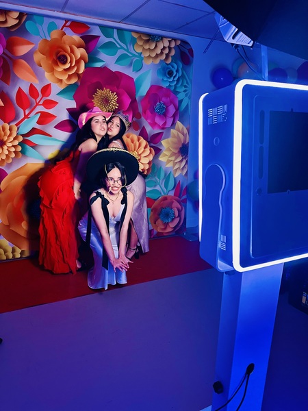 Fun reflections Photo Booth