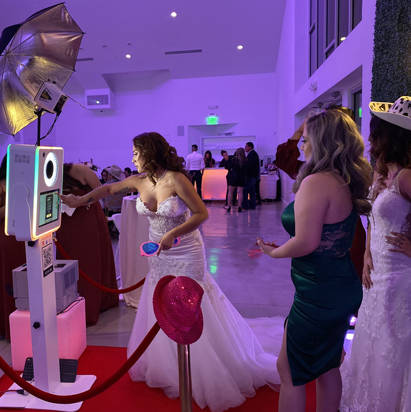 Fun reflections Photo Booth