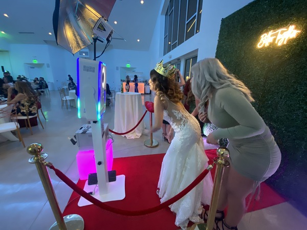 Fun reflections Photo Booth