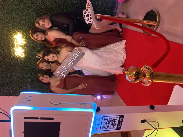 Fun reflections Photo Booth