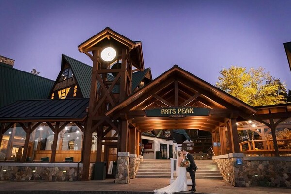 Pats Peaks Banquet Center