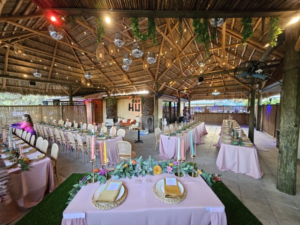 Golden Host Resort & Bahi Hut Cocktail Lounge