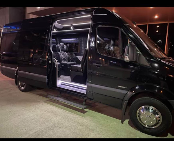 Tennessee Limos ( TNLIMOS )