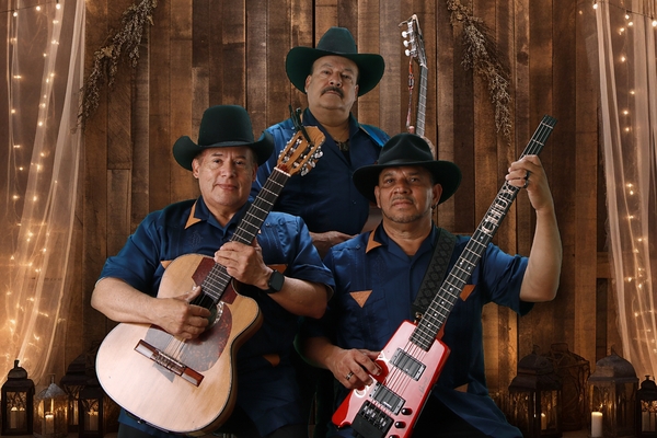 Trio Mariachi Tepatitlan