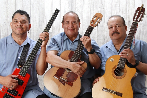 Trio Mariachi Tepatitlan