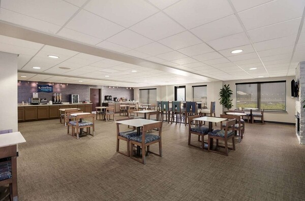 Clarion Pointe Charleston - West Ashley