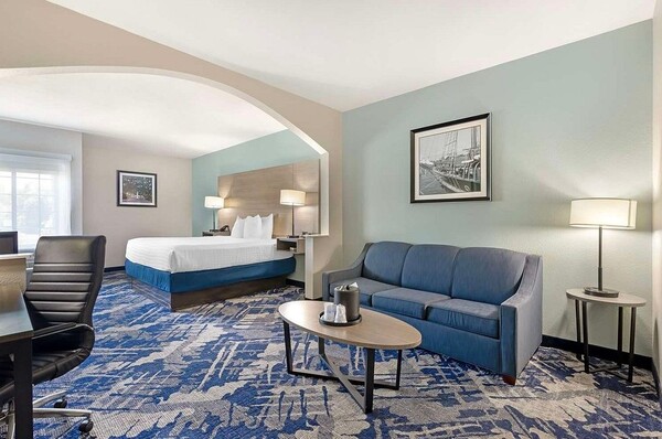 Best Western Savannah Airport Inn and Suites