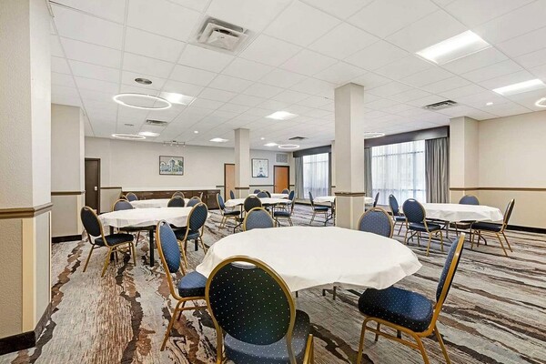 Best Western Savannah Airport Inn and Suites