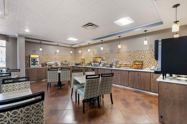 Best Western Savannah Airport Inn and Suites