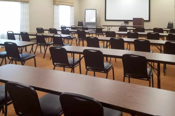 Sleep Inn & Suites Belmont / St. Clairsville