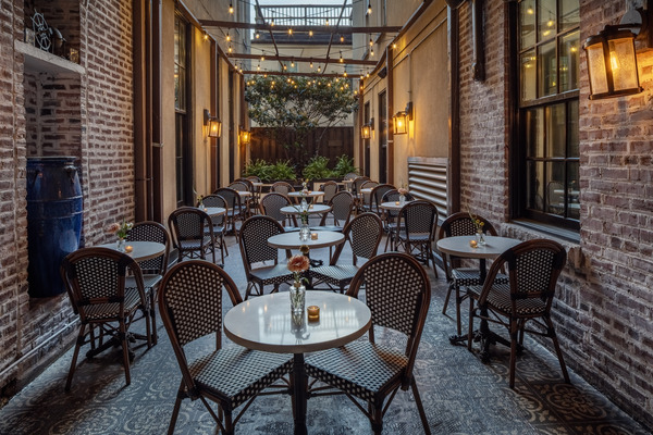 The William Fell, Tapestry Collection by Hilton