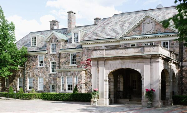 Graydon Hall Manor