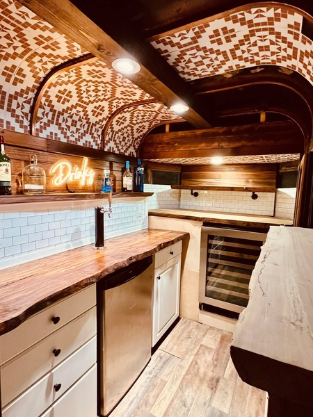 On The Rocks Mobile Bar